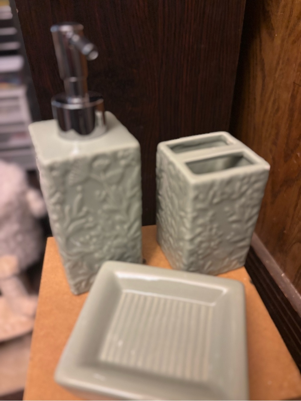 Ceramic 3-Piece Bath Accessory Set in Light Sage - Unbranded